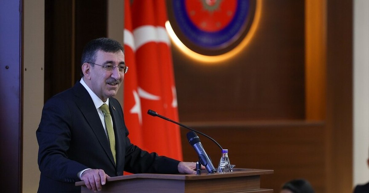 Cumhurbaşkanı Yardımcısı Yılmaz'dan kalkınma mesajı