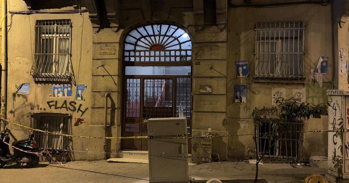 Beyoğlu'nda bina tahliye edildi