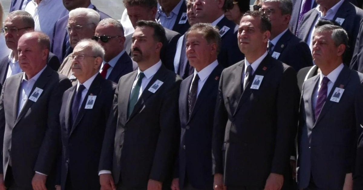 Kılıçdaroğlu ve Özel, Sür'ün cenazesinde yan yana