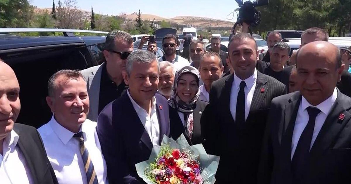 CHP'de Olağanüstü Kurultay Beklentisi