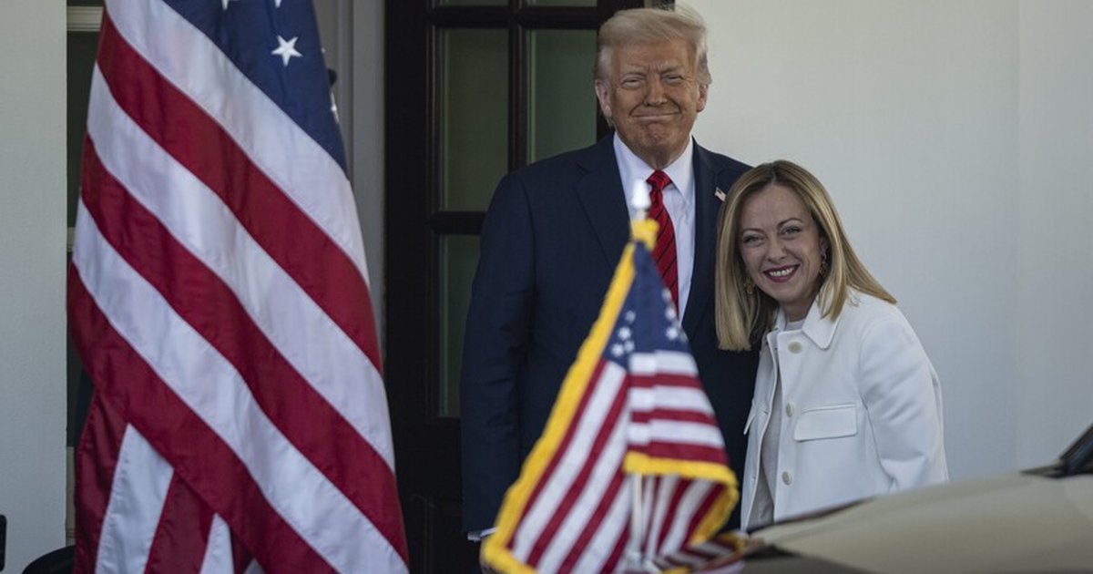 Trump'tan Meloni'ye 'uzaklaştırma' paylaşımı