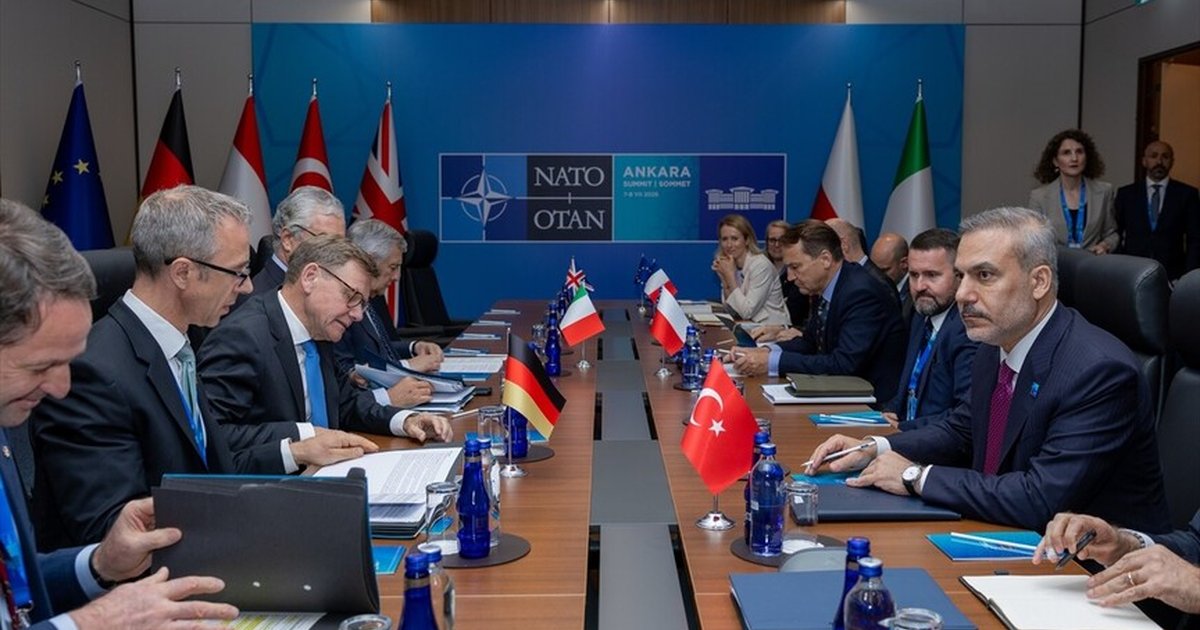 Bakan Fidan, NATO Zirvesi'nde kısıtlı katılımlı toplantıya katıldı