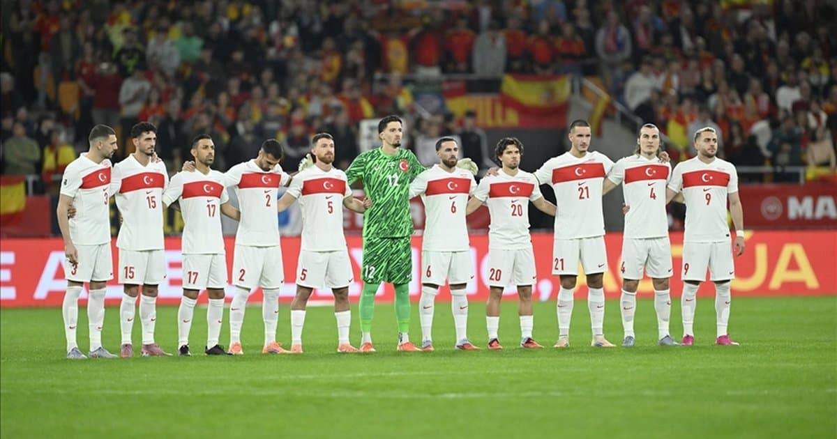 A Milli Futbol Takımı Romanya maçı aday kadrosu açıklandı