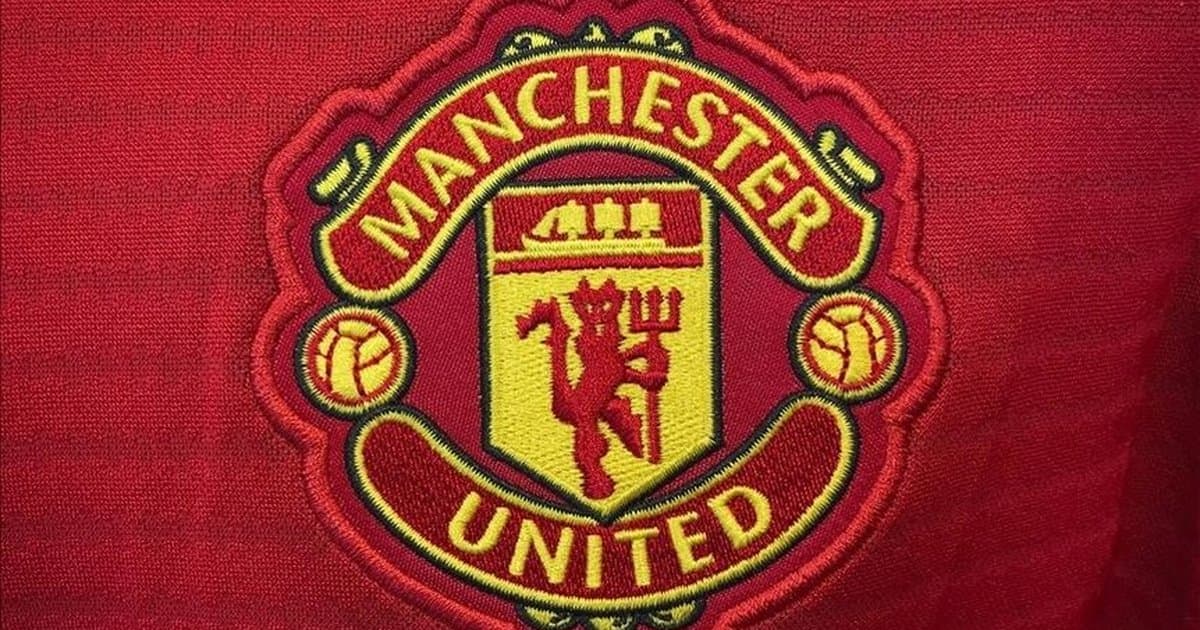 Manchester United, Liverpool'u yenerek Şampiyonlar Ligi'ni garantiledi