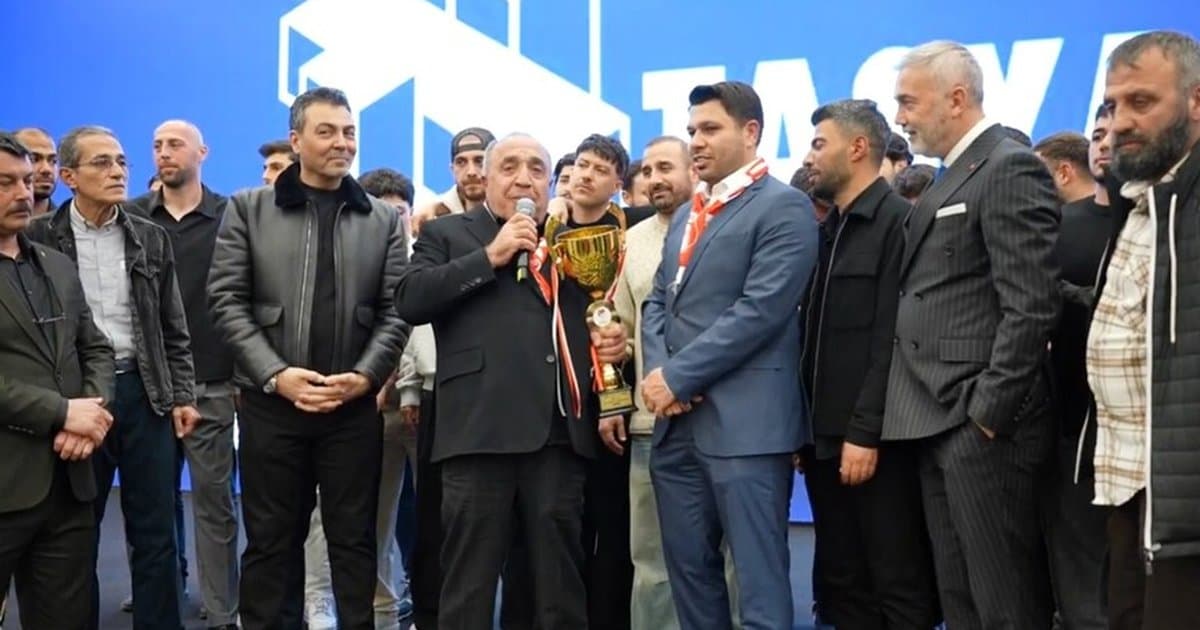 Feriköyspor İstanbul Süper Amatör Lig'de Şampiyon Oldu