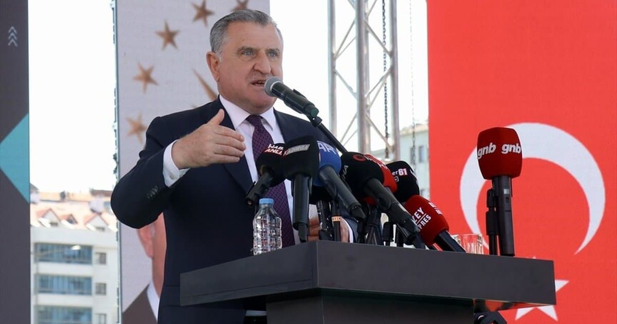 Bakan Bak: 12 Milyon Kişiye Yüzme Öğrettik