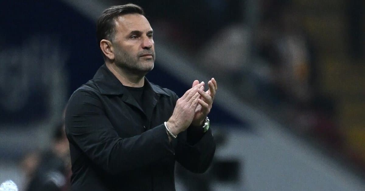 Okan Buruk, Süper Lig'de üst üste 4. şampiyonluğu kazandı