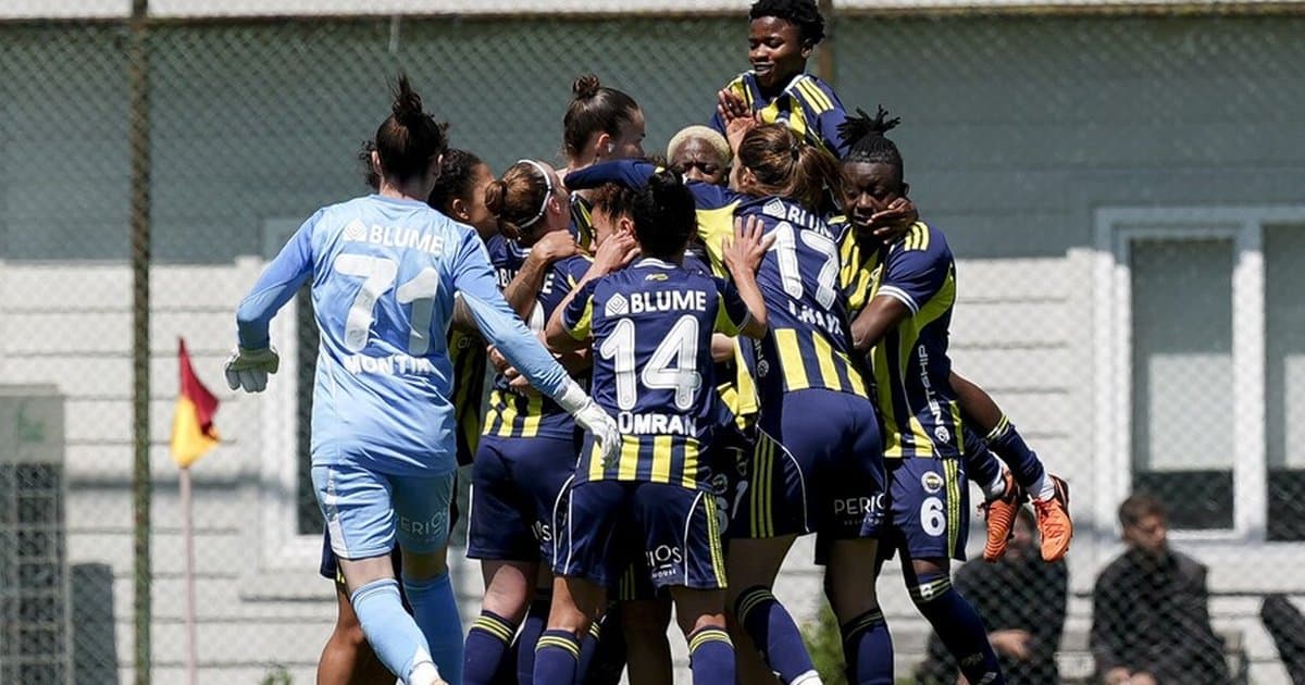 Fenerbahçe Kadın Futbol Takımı Şampiyonluk Kupasını Chobani Stadı'nda Alacak