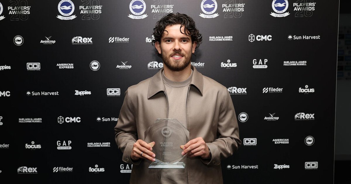 Ferdi Kadıoğlu Brighton'da sezonun oyuncusu seçildi