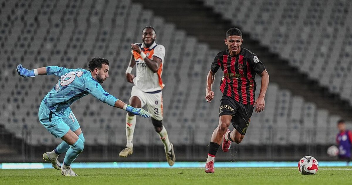 Süper Lig'de 571 futbolcu forma giydi
