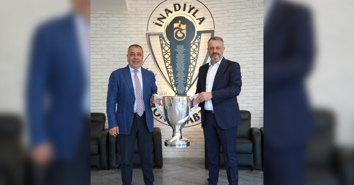 Trabzonspor Ziraat Türkiye Kupası'nı müzede sergiliyor