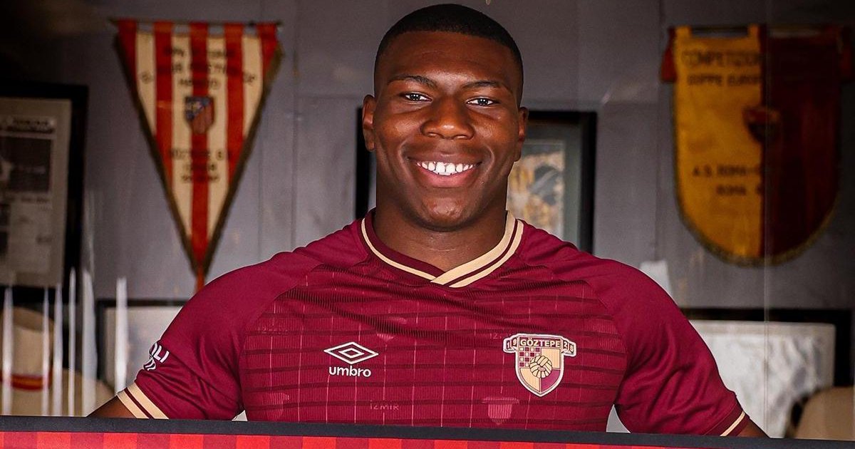 Göztepe, Sinclair Armstrong'u Transfer Etti