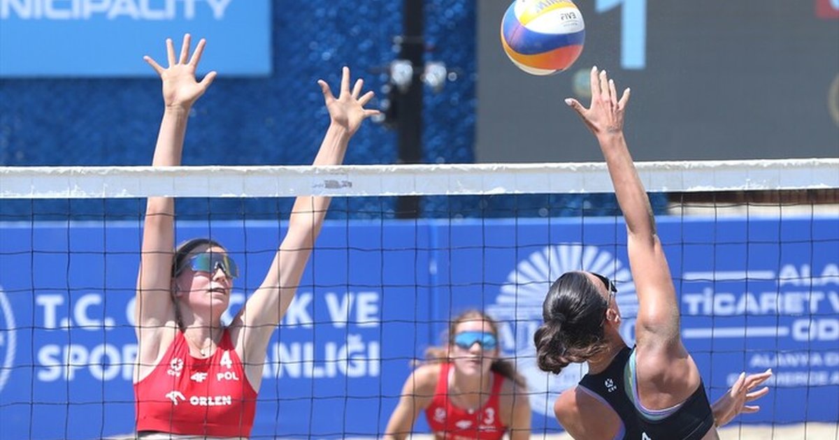 CEV Plaj Voleybolu Milletler Kupası Alanya'da devam ediyor