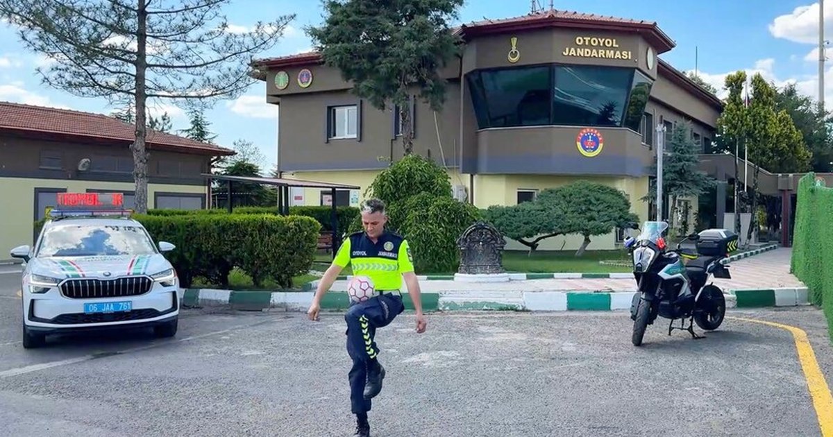 İçişleri Bakanlığı A Milli Futbol Takımı'na destek verdi