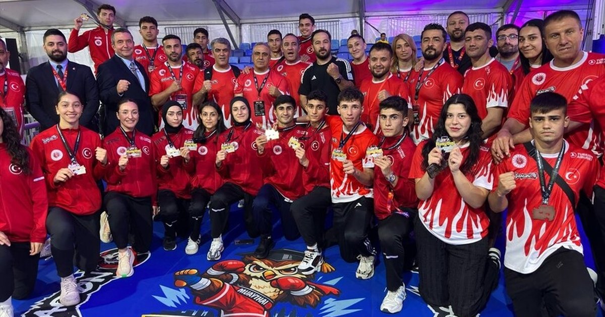 Milli sporcular Dünya Muaythai Şampiyonası'nda 16 madalya kazandı