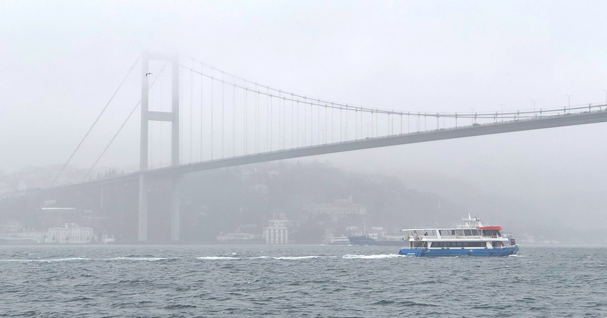 İstanbul'da 100 kg yağış: Su baskınları ve tedbirler