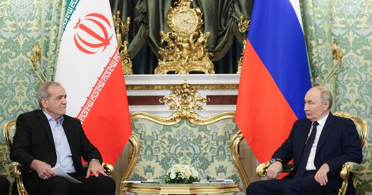 Putin, Pezeşkiyan ile Orta Doğu'yu görüştü