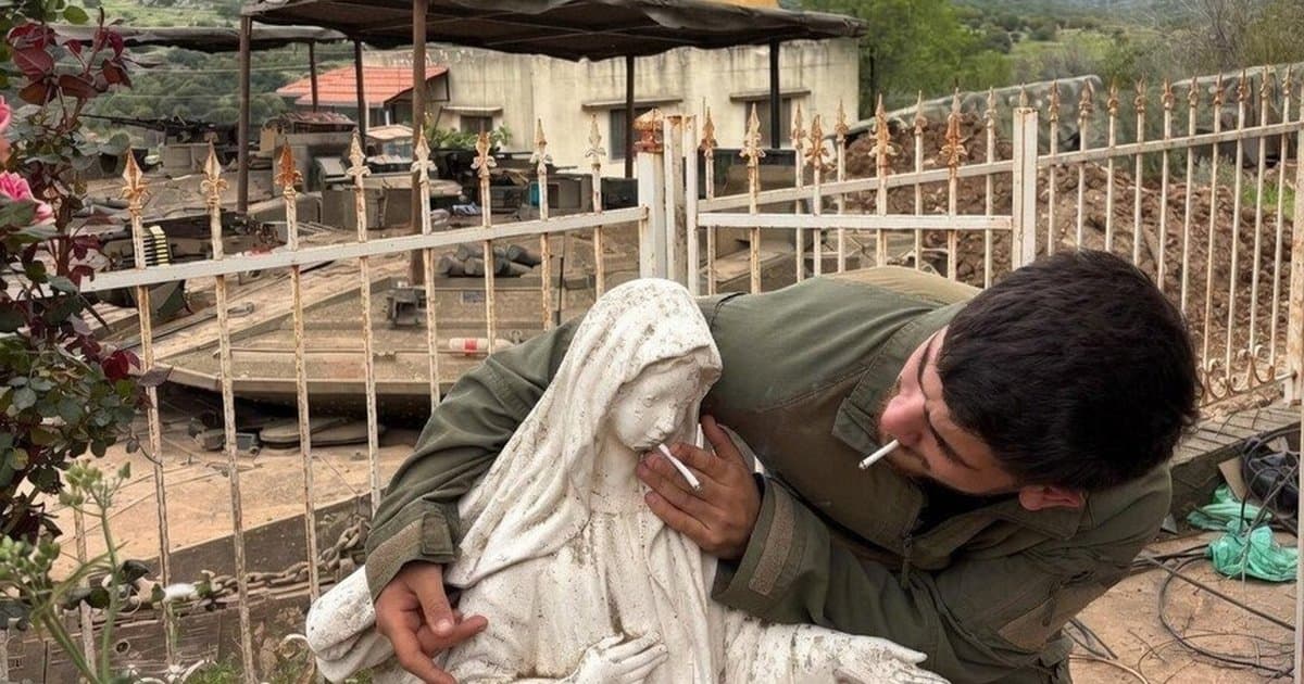 İsrail askerinin Meryem Ana heykeline hakareti Lübnan'ı sarstı