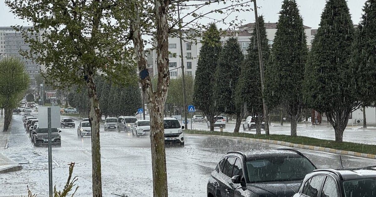 Kuvvetli Yağış Uyarısı Verildi