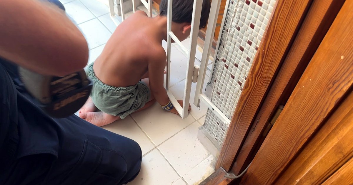 Avcılar'da 4 yaşındaki çocuğu itfaiye kurtardı