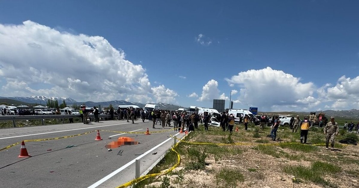 Van'da trafik kazası: 4 ölü, 2 yaralı