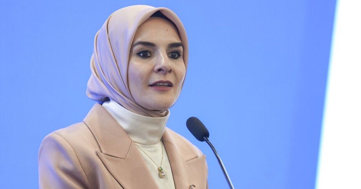 Aile ve Sosyal Hizmetler Bakanı Göktaş'tan Babalar Günü mesajı