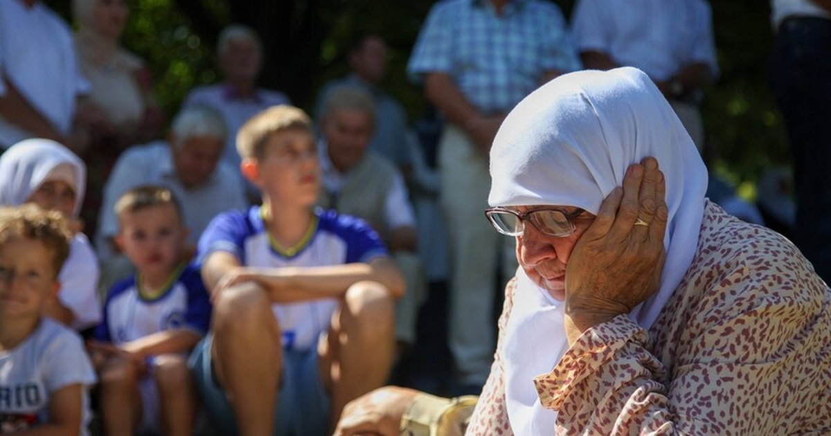 Srebrenitsa Soykırımı kurbanları Saraybosna'dan uğurlandı