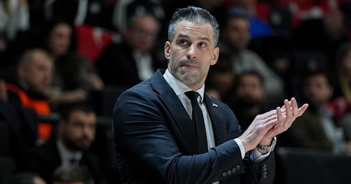 Dusan Alimpijevic, EuroCup'ta yılın başantrenörü seçildi