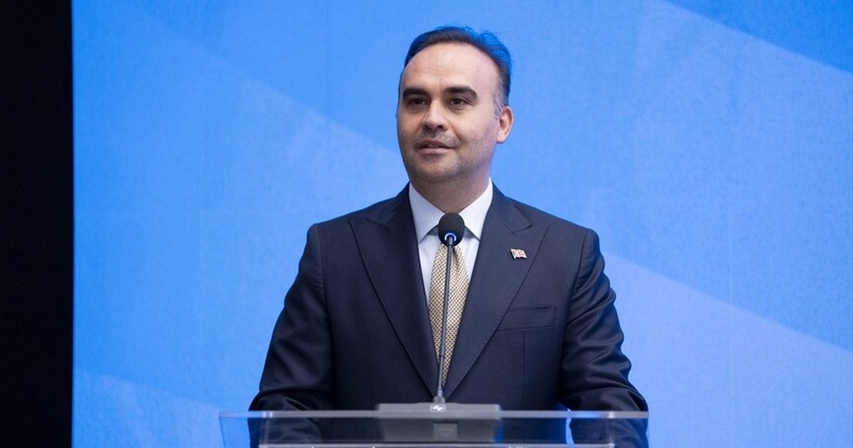 Bakan Kacır: Türkiye 2027'de Ay'a erişecek