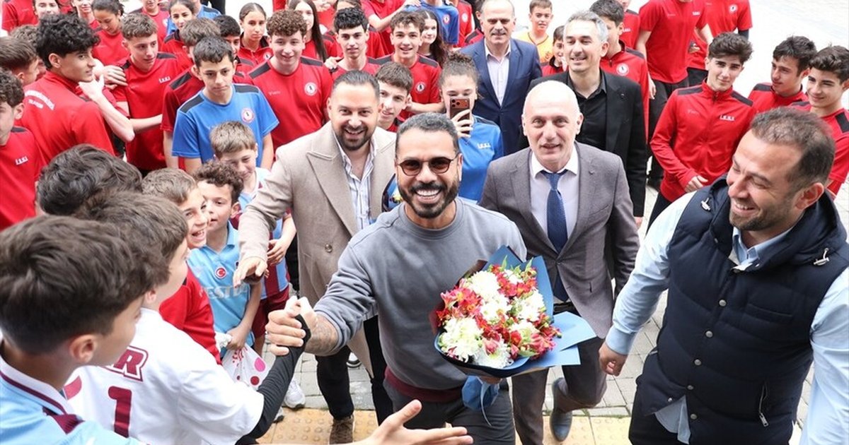 Alanzinho Trabzon'da öğrencilerle buluştu