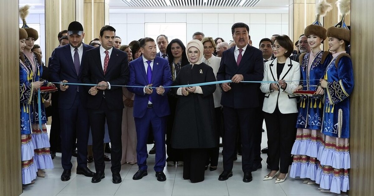 Emine Erdoğan Kazakistan'da Sıfır Atık Laboratuvarı Açtı
