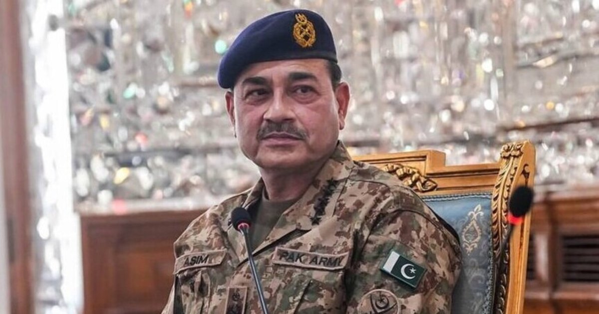 Pakistan Genelkurmay Başkanı Munir, İran'a hareket etti