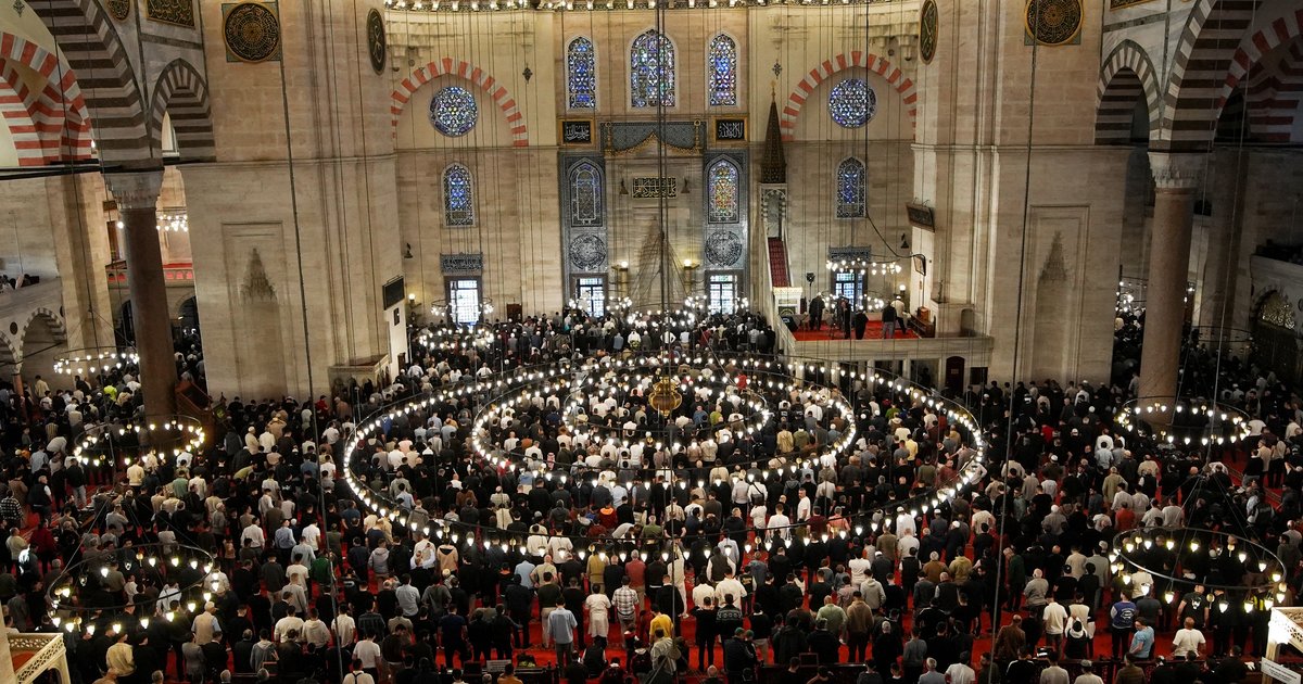 İstanbul'da Kurban Bayramı namazı kılındı