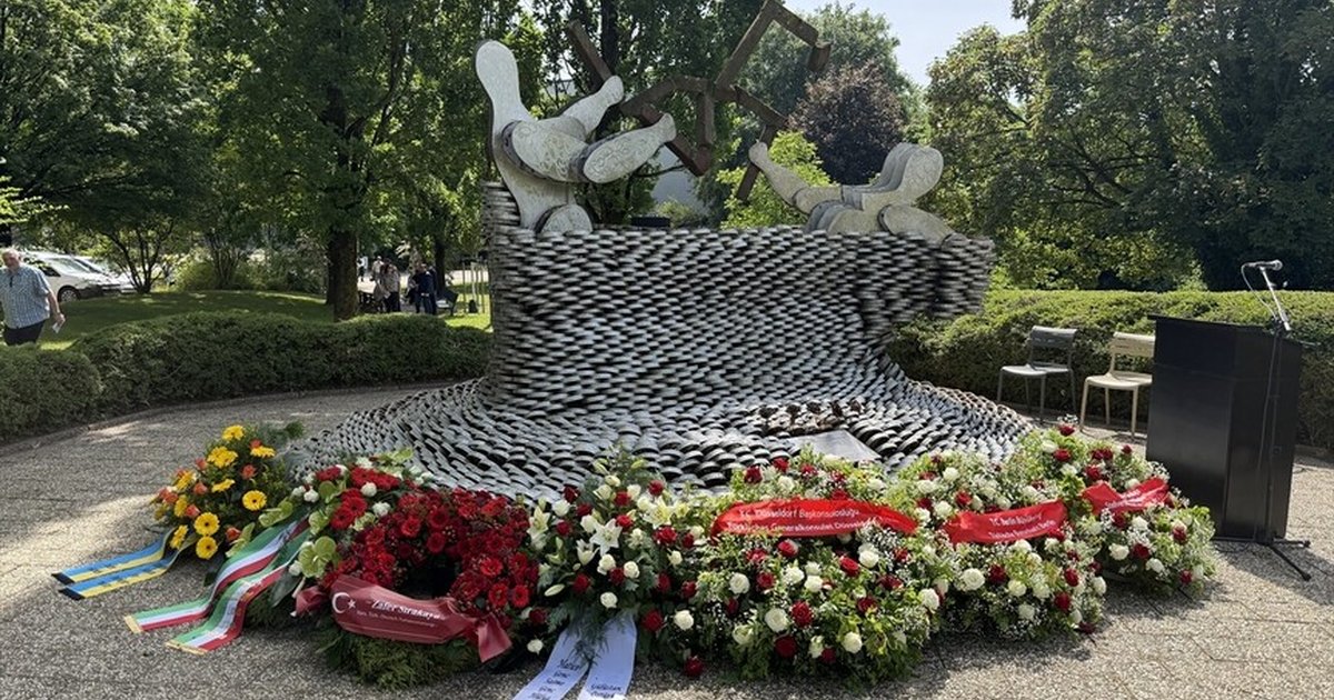 Solingen'de ırkçı saldırının 33. yılı anma törenleri