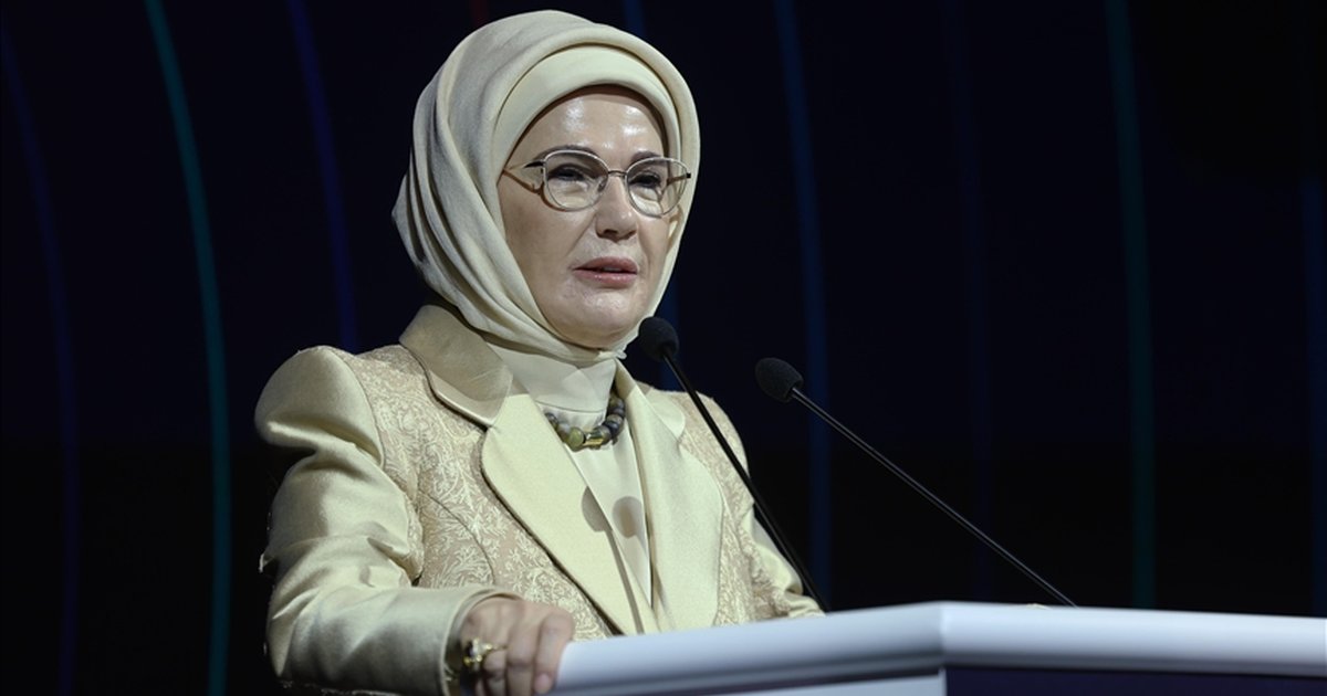 Emine Erdoğan'dan Sıfır Atık Sergisine Destek
