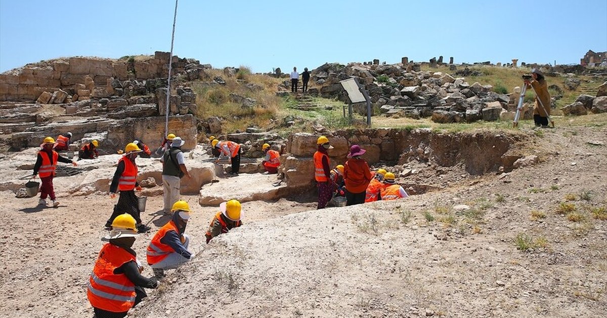 Mithras Tapınağı 1700 yıl önce mühürlenmiş
