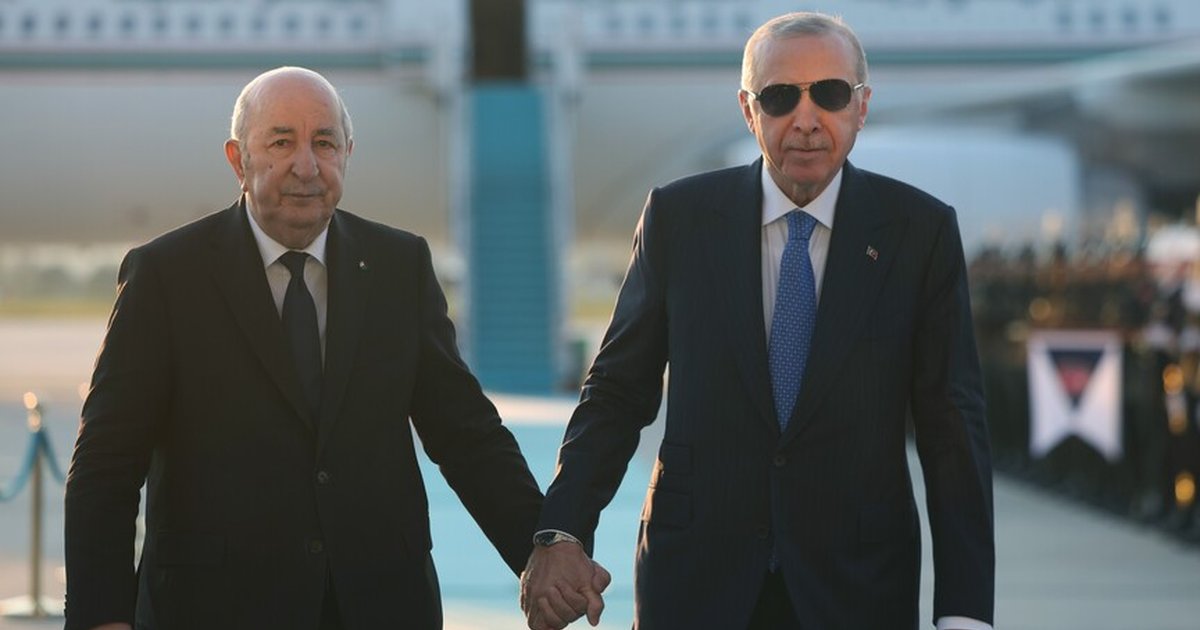 Cumhurbaşkanı Erdoğan, Tebbun'u Esenboğa'da karşıladı