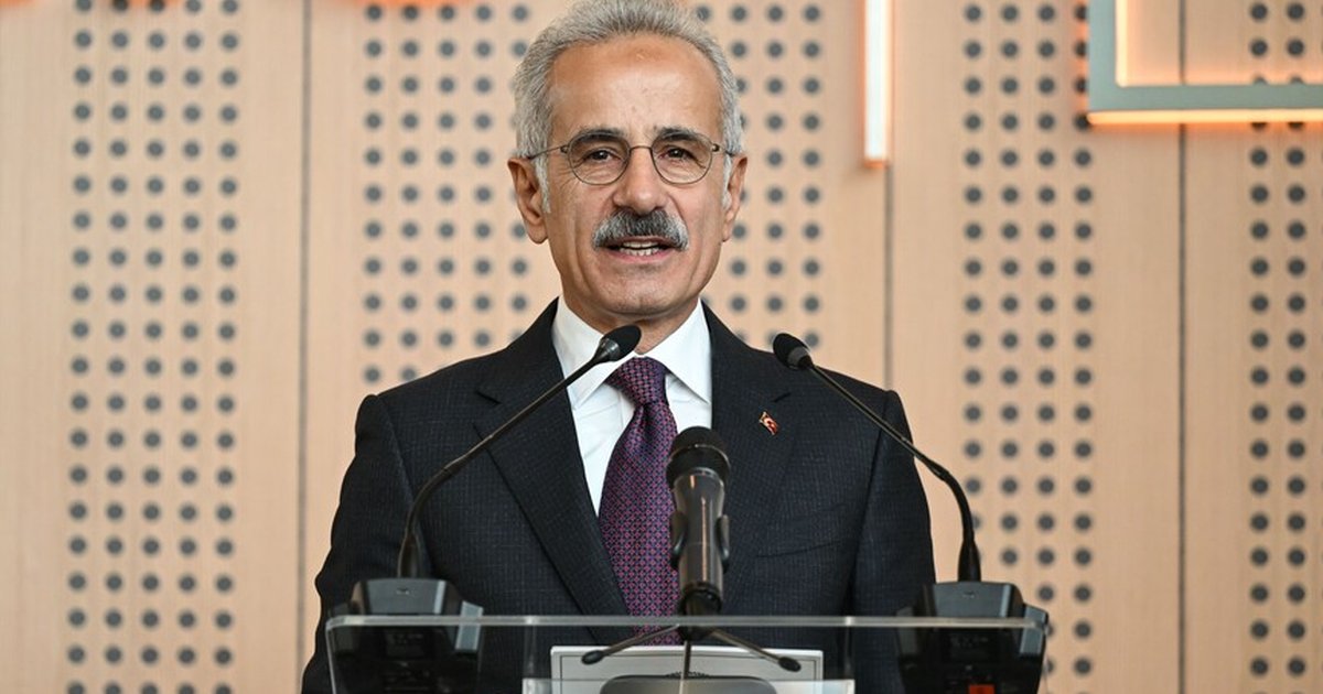Uraloğlu: Krizler, sistemlerin kırılganlığını gösteriyor