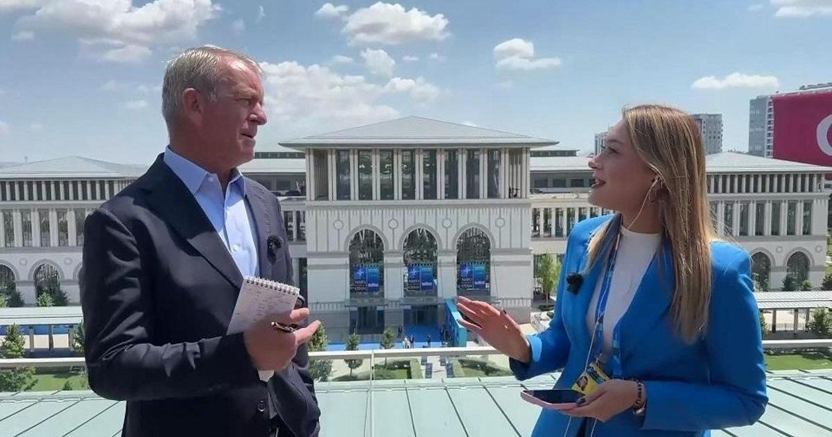 NATO Zirvesi öncesi CNN International Muhabiri Robertson analiz