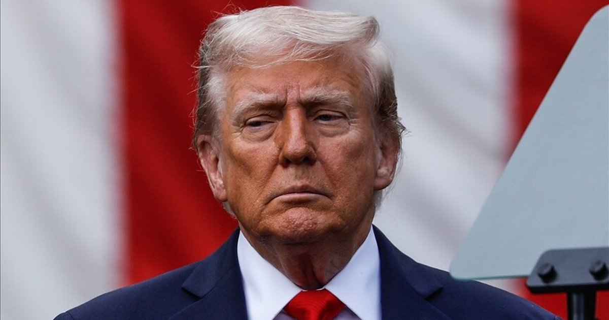 Trump'tan Hürmüz Boğazı'nda ablukaya onay