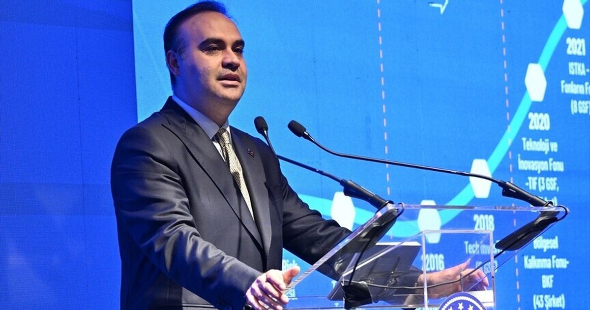 Bakan Kacır, SAHA 2026'da ikili görüşmeleri değerlendirdi