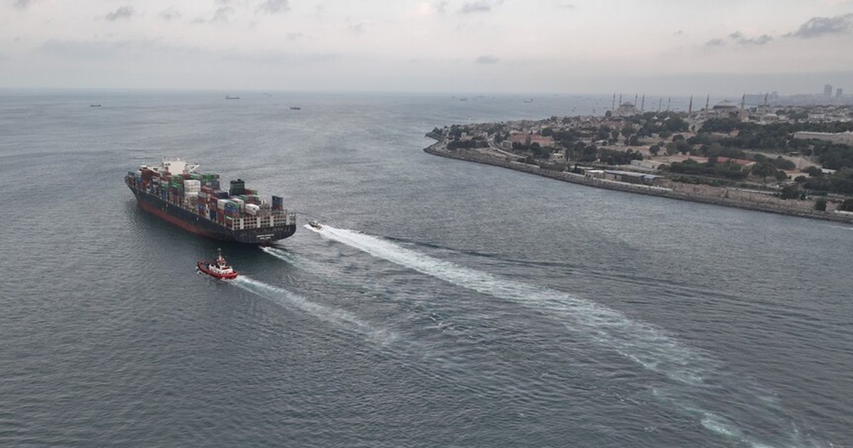 İstanbul Boğazı'ndan 9 bin 195 gemi geçti