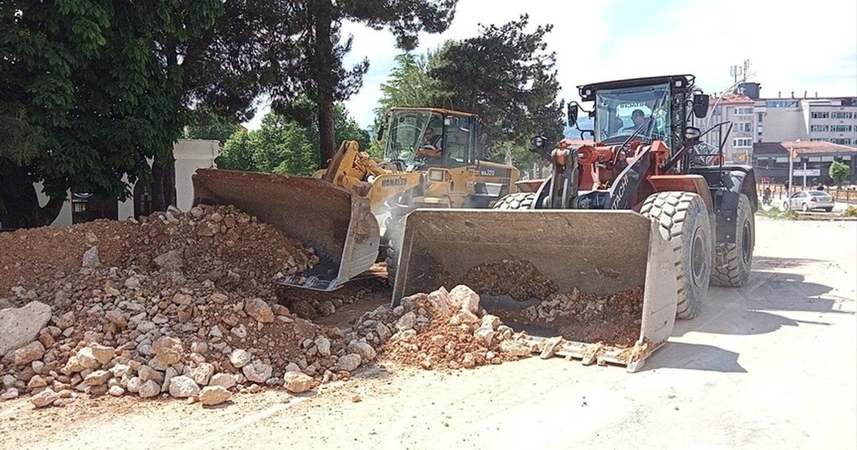Turhal'da Yeşilırmak çevresindeki tahkimatlar kaldırılıyor