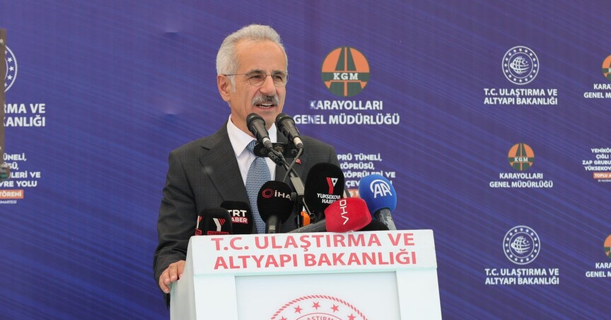 Ulaştırma Bakanı Uraloğlu'ndan Hakkari'ye yatırım sözü