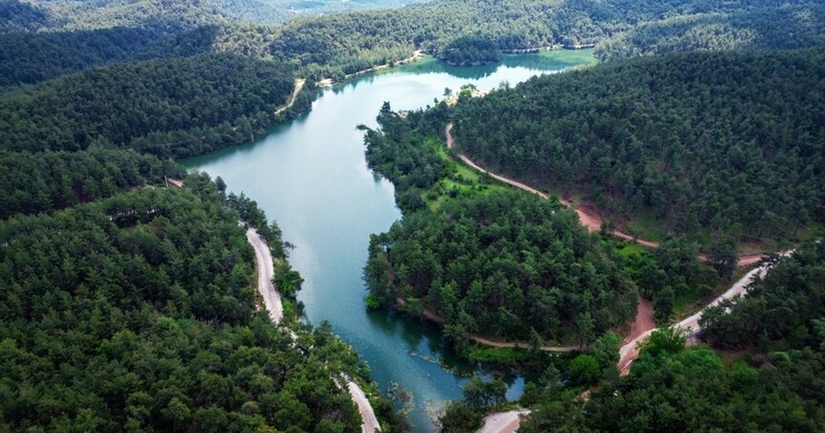 Antalya'daki Ekşili Göleti yağışlarla canlandı