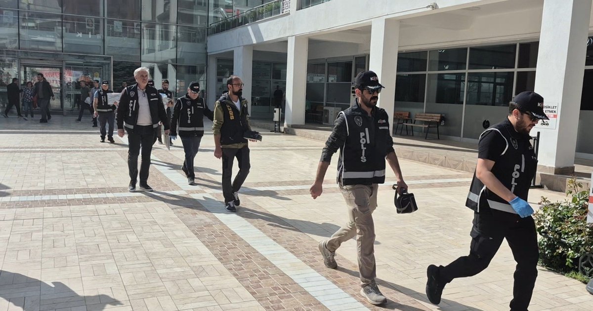 Eskişehir Tepebaşı Belediyesi'ne yolsuzluk operasyonu