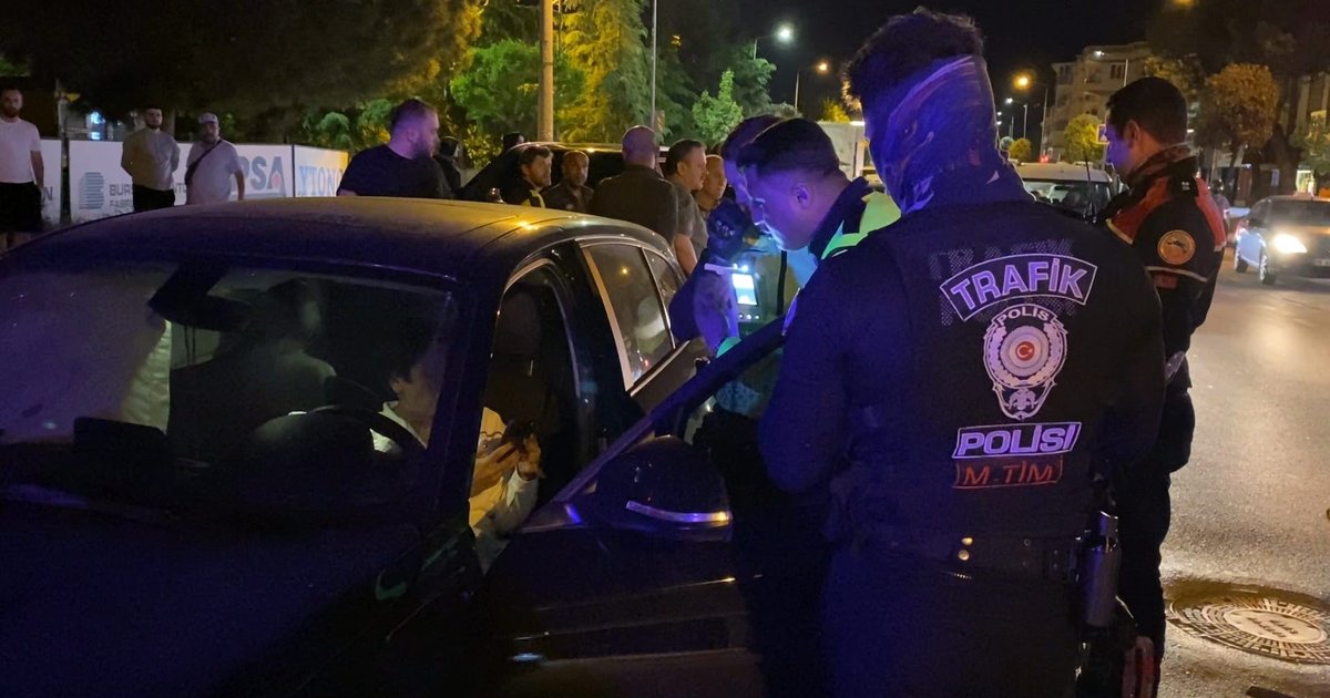 Bursa'da polisin dur ihtarına uymayan sürücüye rekor ceza