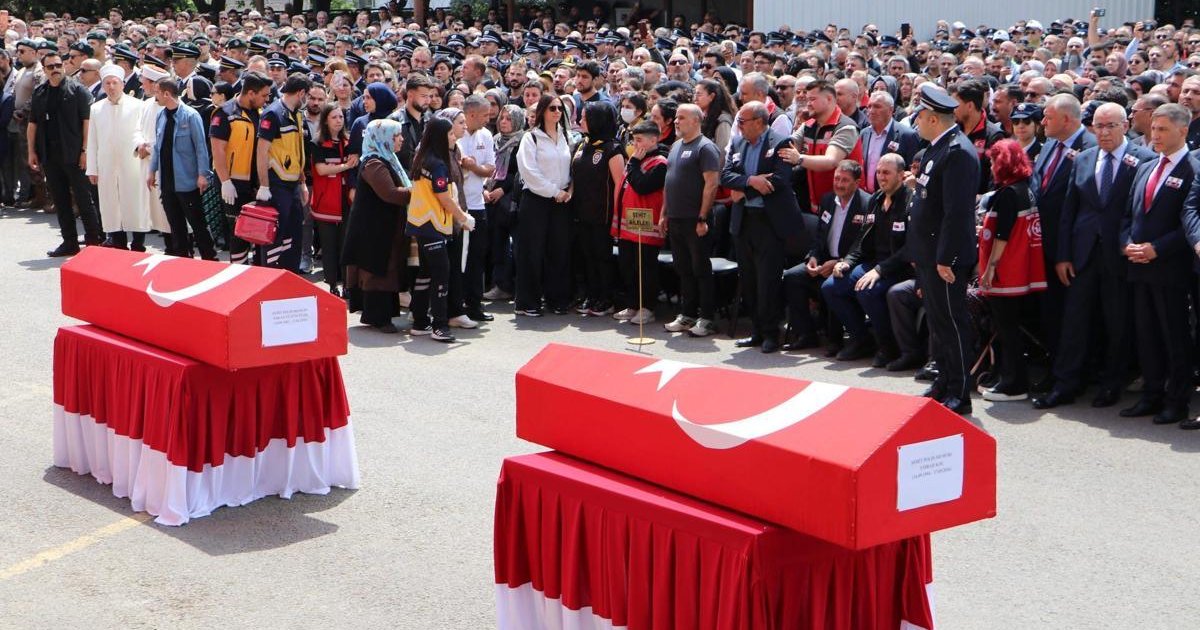 2 polis memuru son yolculuğuna uğurlandı