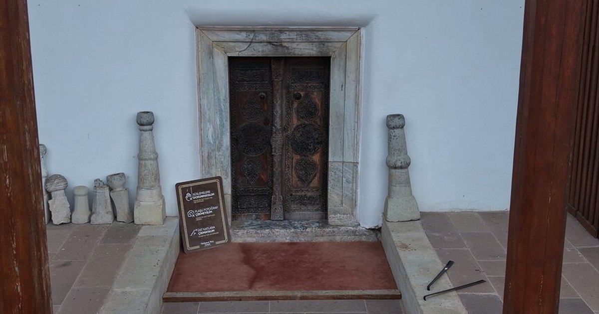 Kastamonu'da tarihi cami kapısı müzede sergileniyor