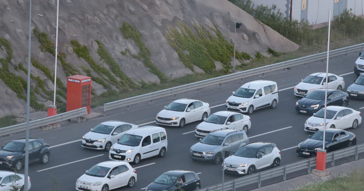 Kurban Bayramı dönüşü trafik yoğunluğu